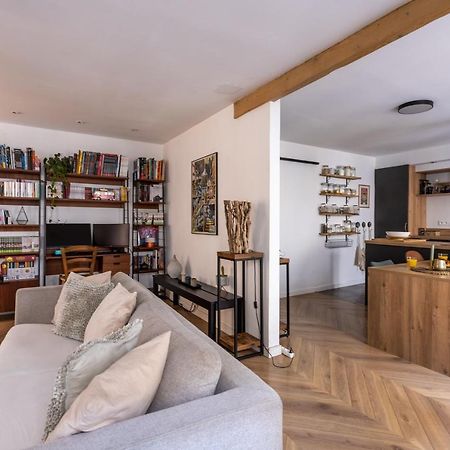 90M2 Renove - Terrasse En Plein Coeur De Marseille Apartment Luaran gambar