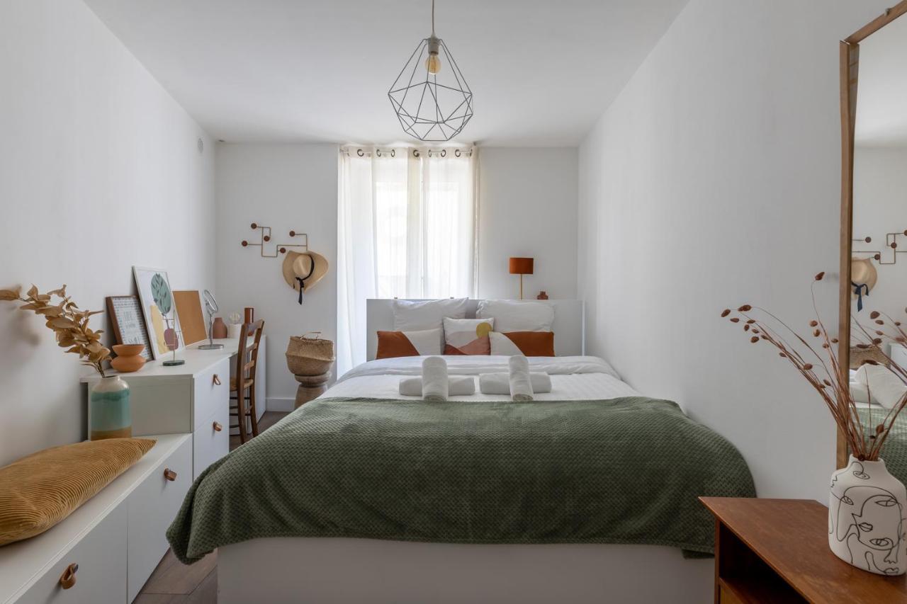90M2 Renove - Terrasse En Plein Coeur De Marseille Apartment Luaran gambar