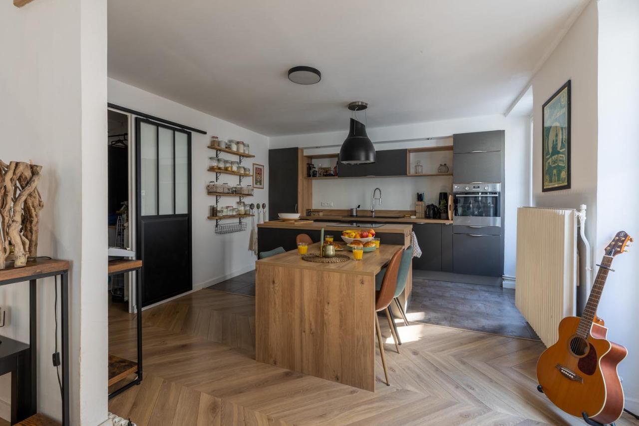 90M2 Renove - Terrasse En Plein Coeur De Marseille Apartment Luaran gambar