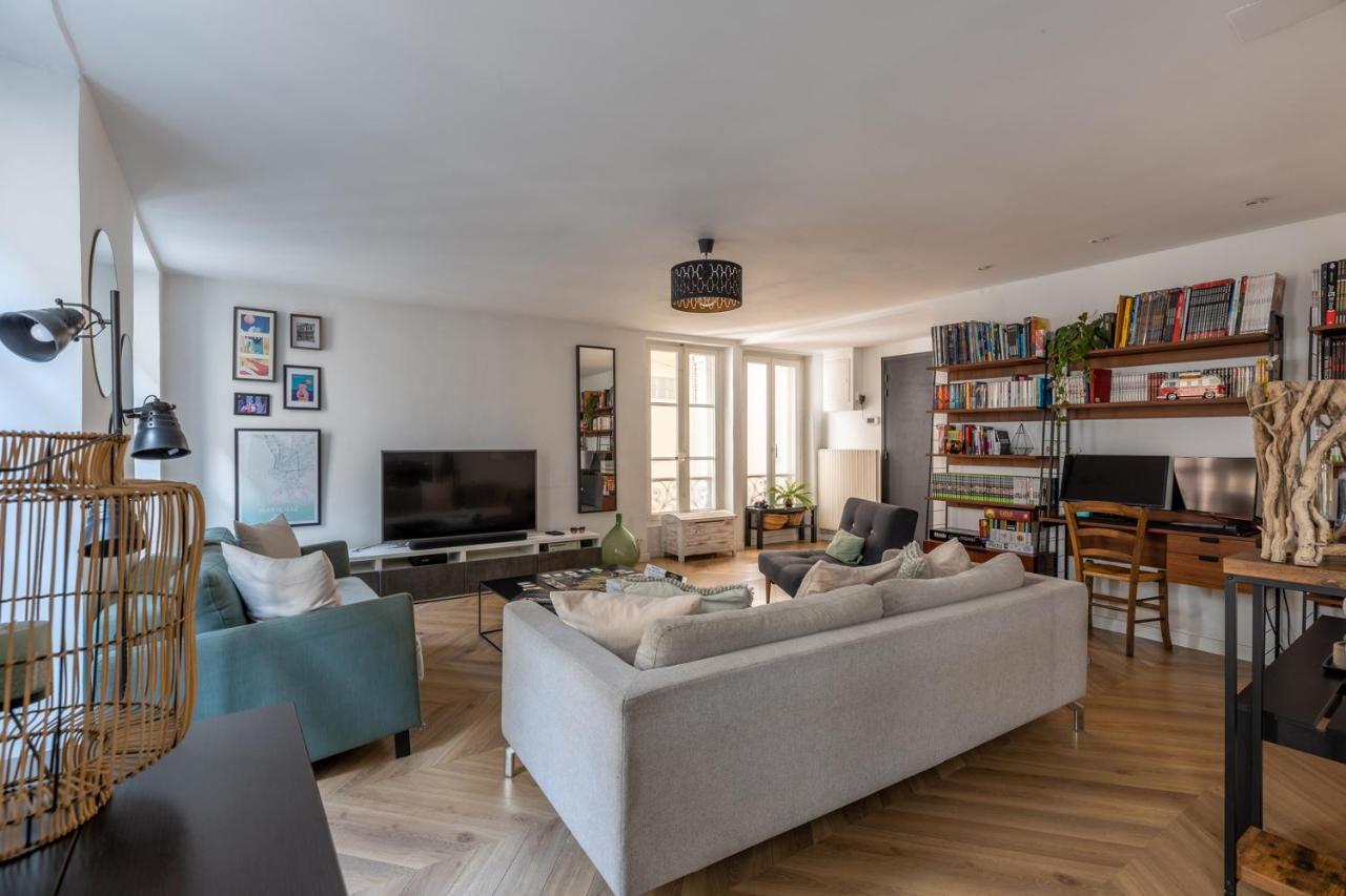 90M2 Renove - Terrasse En Plein Coeur De Marseille Apartment Luaran gambar