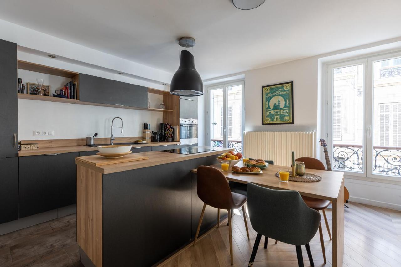 90M2 Renove - Terrasse En Plein Coeur De Marseille Apartment Luaran gambar